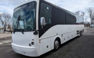 45 Pass Party Bus Exterior - LI Vineyard Tours