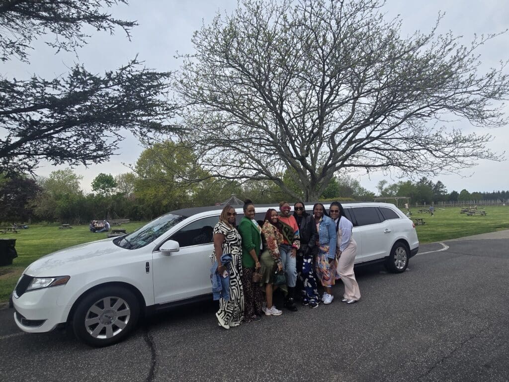 North Fork Wine Tours - LI Vineyard Tours